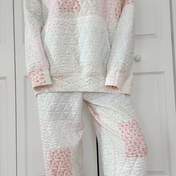135 NWT 2 Pc Boutique Quilted SET - Picture 16 of 16